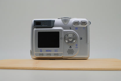 Nikon Coolpix 5200