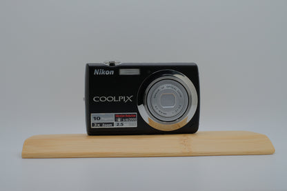 Nikon Coolpix S220