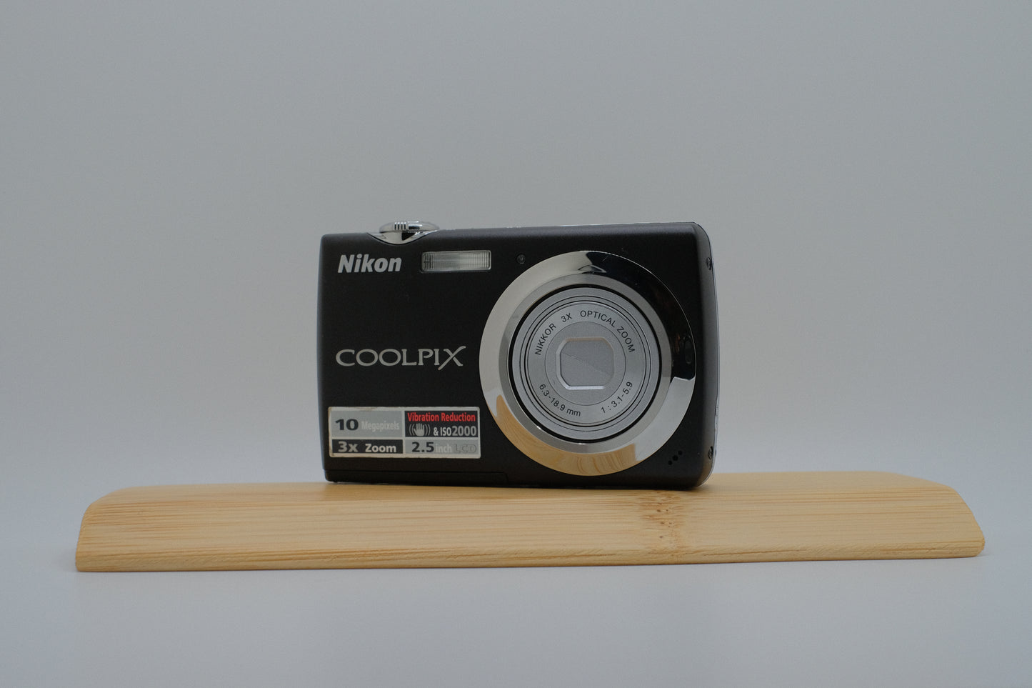 Nikon Coolpix S220