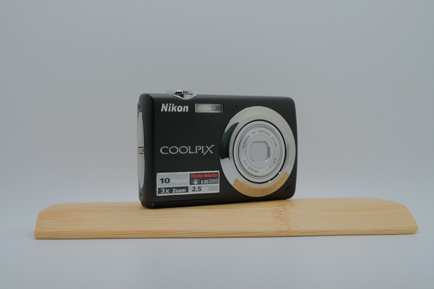 Nikon Coolpix S220